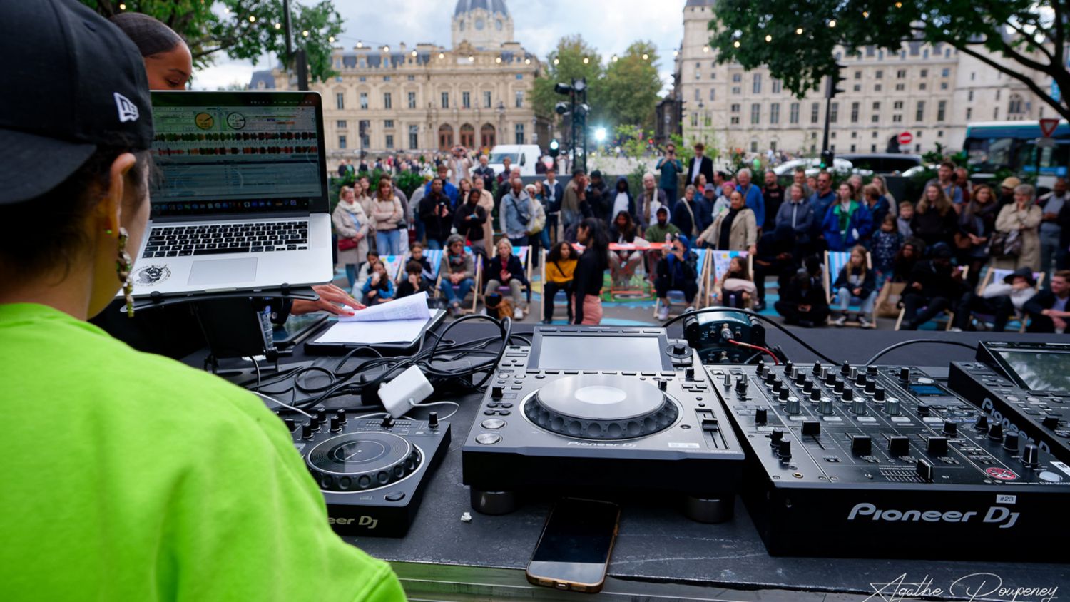 header-dj-major-tom.jpg