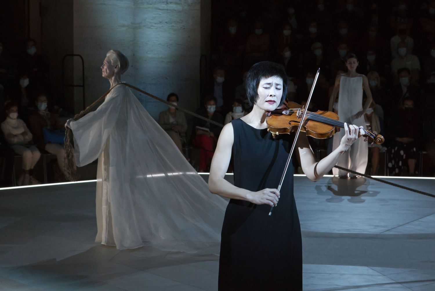 BACH 6 SOLO - CHAPELLE SALPETRIERE_8 © LUCIE JANSCH.jpg