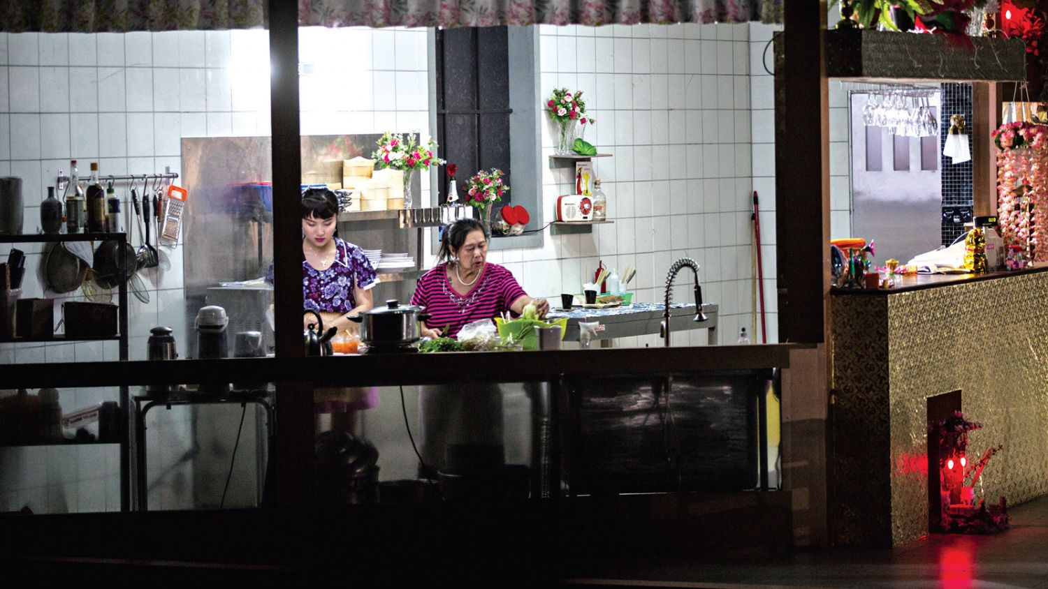 header-saigon.jpg