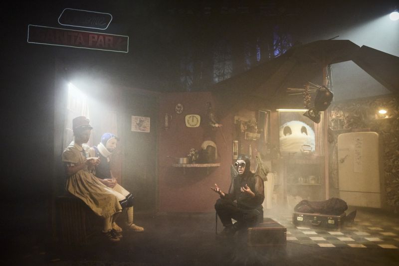 SANTA PARK_AMBRE_KAHAN_(c) Christophe Raynaud de Lage (9).jpg