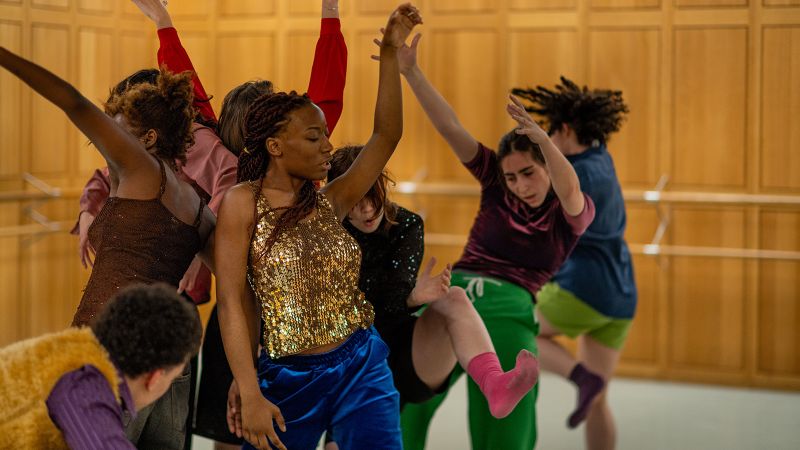 L’Olympiade Culturelle de la Jeunesse – Danse des Jeux