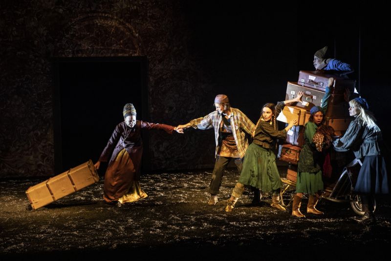 LE CERCLE DE CRAIE_EMMANUEL DELARCY-MOTA_(c) Jean-Louis Fernandez (9) (1).jpg