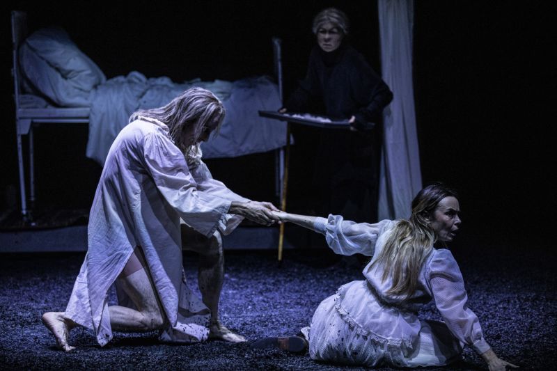 LE CERCLE DE CRAIE_EMMANUEL DELARCY-MOTA_(c) Jean-Louis Fernandez (6).jpg