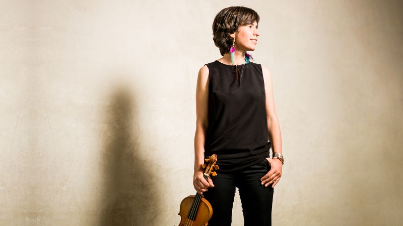 Amandine Beyer and her students