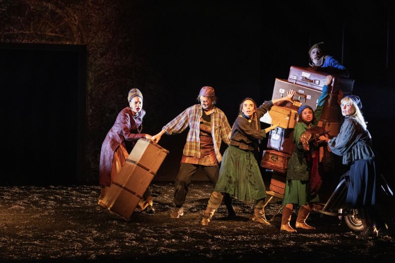 LE CERCLE DE CRAIE CAUCASIEN - EMMANUEL DEMARCY-MOTA ©Théâtre de la Ville_Nadège Le Lezec_31.jpg