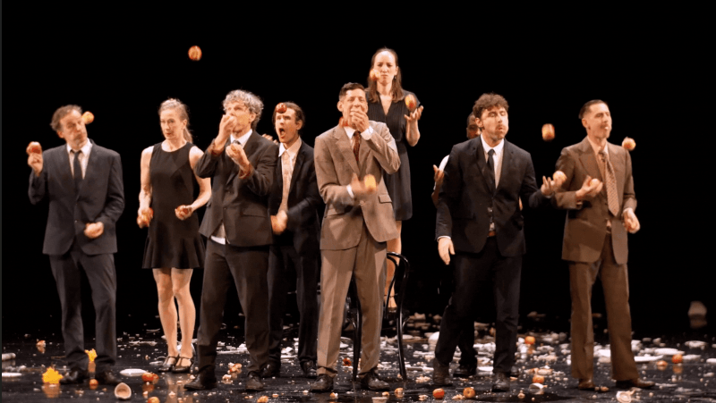 Smashed, de Gandini Juggling