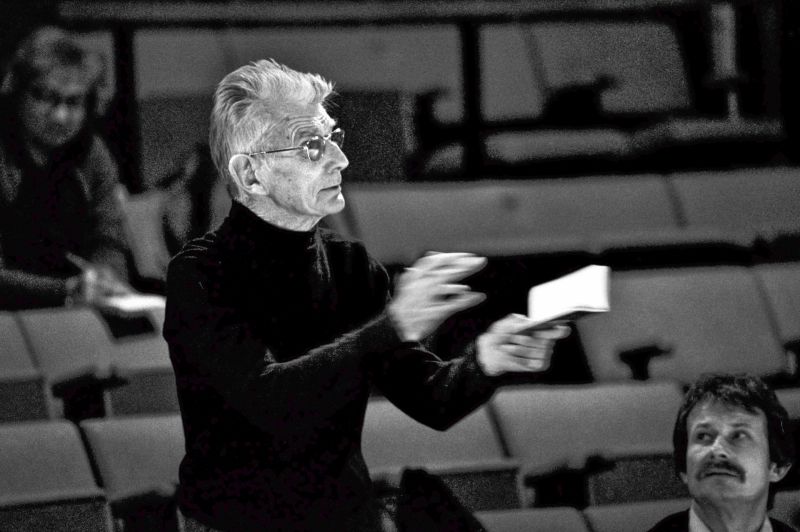JM_Beckett_35mm_directing_01_Press.jpg